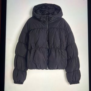 Hooded puffer jacket